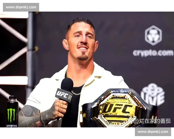 汤姆・阿斯皮纳尔：被戳眼的冠军，白大拿的 “麻烦”？